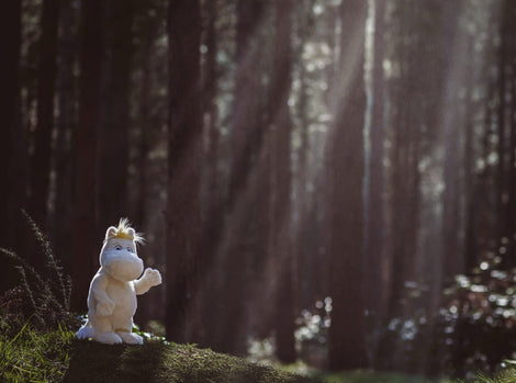 Snorkmaiden on a forest ridge