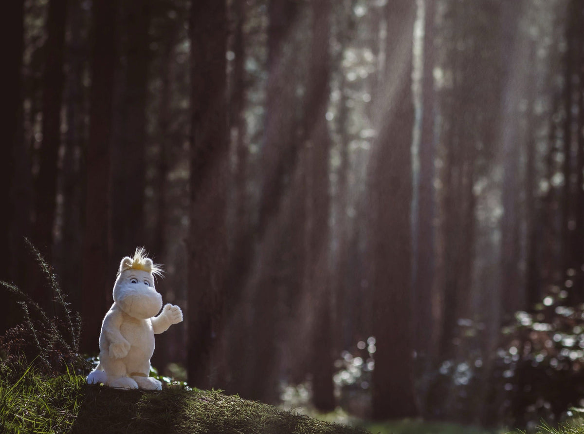Snorkmaiden on a forest ridge